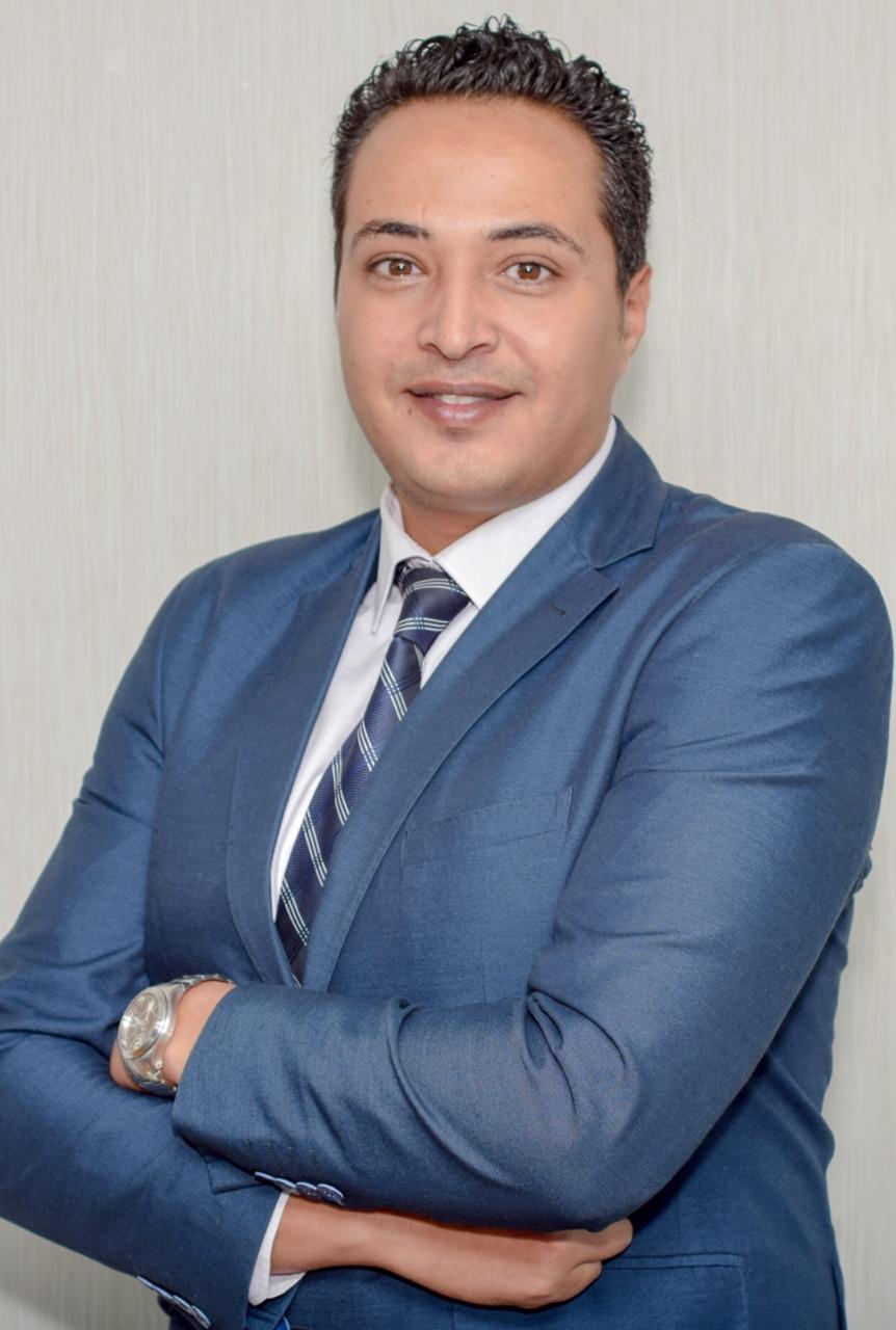 <p>AHMED ALAAELDIN</p>
